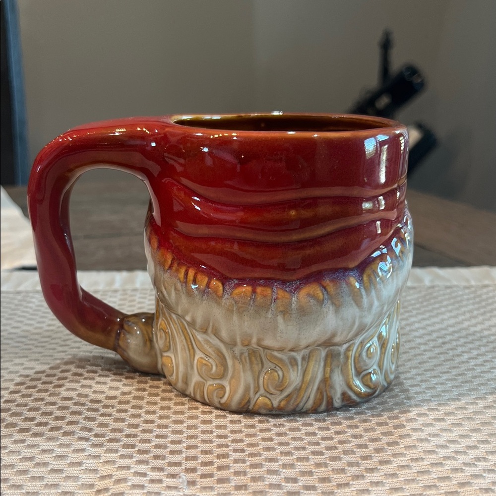Santa Claus Ceramic 3-D Mug - Picture 3 of 15